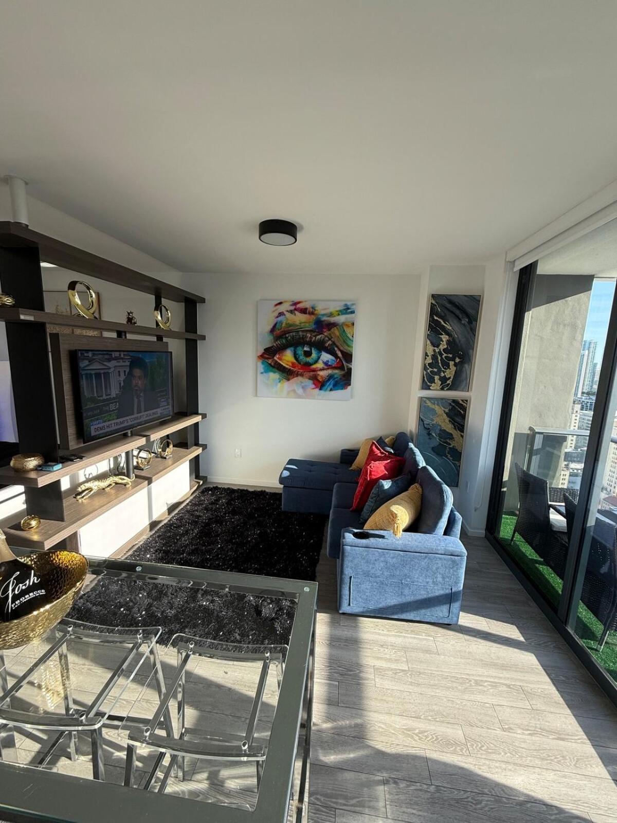 Apartment Downtown Brickell Penthouse With Breathtaking Views