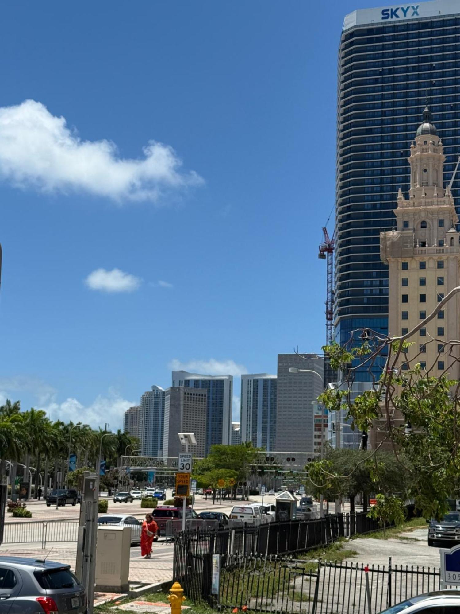 Apartment Downtown Brickell Penthouse With Breathtaking Views *